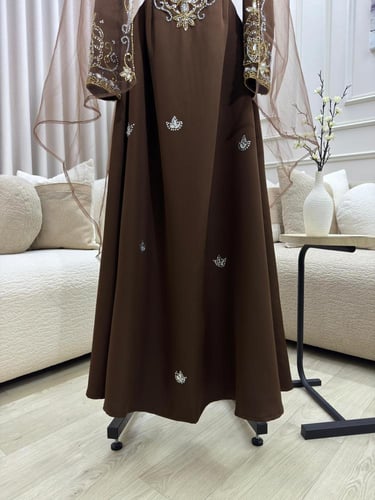 جلابيه باربي المزينه بالتطريز اليدوي الفخم