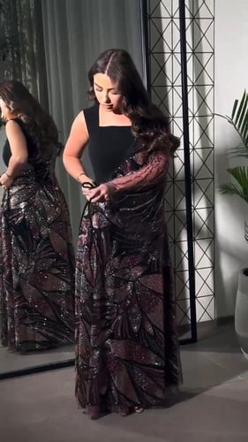 فستان باربي المزين بشال خرز قصه انيقه