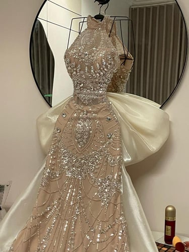 فستان سهره فخم المزين بالتطريز خرز ذيل اورجنزا