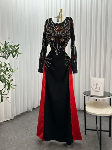 فستان سهره لكرا كريب المزين بالتطريز اليدوي