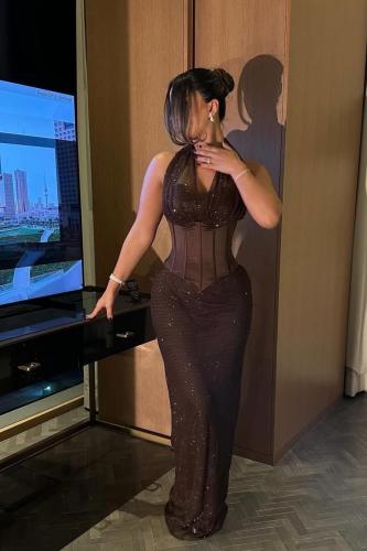 فستان سهره المزين بصفوف زاركون