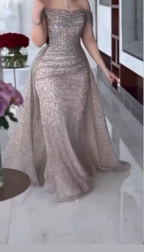 فستان سهره كردانه المزين بالتطريز اليدوي