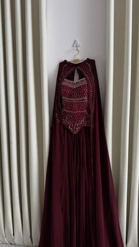 فستان سهره شيفون جورجيت المزين بالتطريز اليدوي