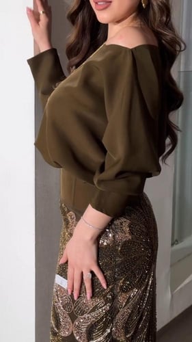 فستان باربي المزين بالكلفه الخرز وترتر