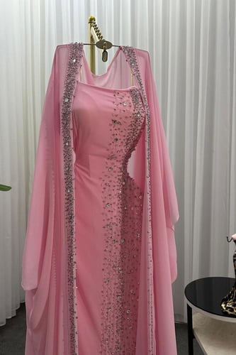 فستان باربي المزين بالتطريز اليدوي بشكل انيق بشت ش...