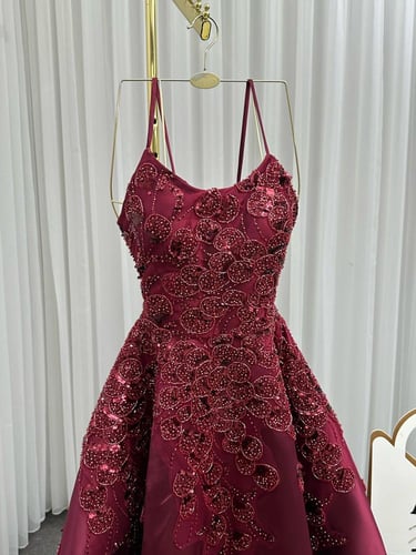 فستان سهره ميكادو المزين بالتطريز الراقي