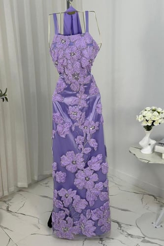 فستان تل المزين بالورود البارزه بطانه باربي