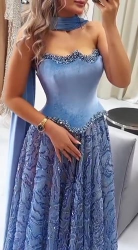 فستان تفته المزين بالتطريز اليدوي وتل كلوش مزين با...