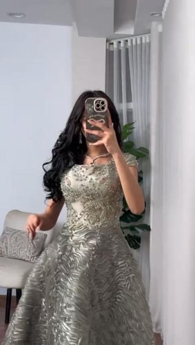 فستان سهره ميكادو ورود المزين بالتطريز اليدوي