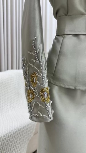 فستان سهره ميكادو المزين بالتطريز اليدوي الفخم على...