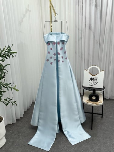 فستان ميكادو المزين بالكلفه المطررزه تطريز راقي