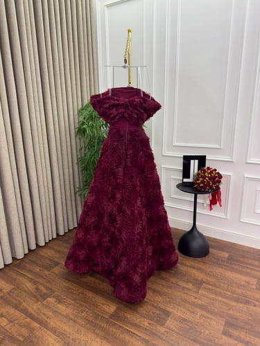 فستان سهره فخم مميز صدر باربي وكلفه ورود الجوري