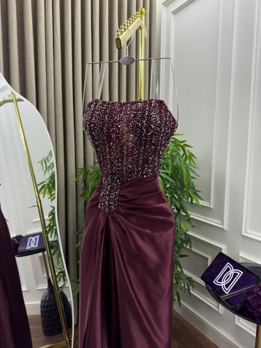 فستان سهره تفته المزين بالتطريز اليدوي الفخم مزين...