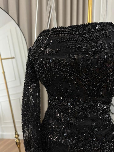 فستان سهره كلفه مطرزه مبطن تفته