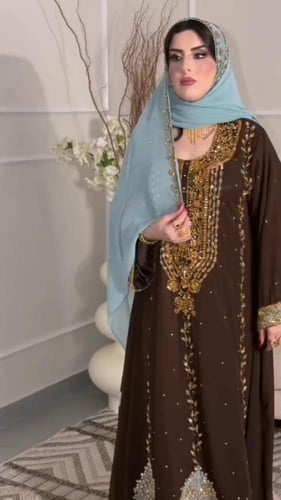 جلابيه شيفون جورجيت المزينه بالتطريز اليدوي بطانه...