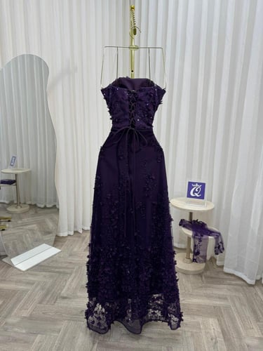 فستان سهره كلفه مزينه بالورود والتطريز والترتر