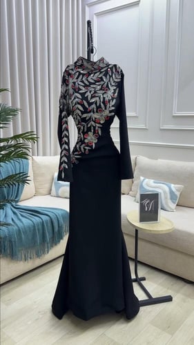 فستان سهره باربي المزين بالتطريز اليدوي