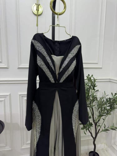 فستان تفته المزين بالنطريز اليدوي وباربي كسرات بول...