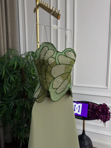 فستان سهره باربي المزين بالتطريز اليدوي