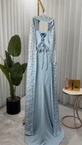 فستان باربي المزين بالتطريز الفخم