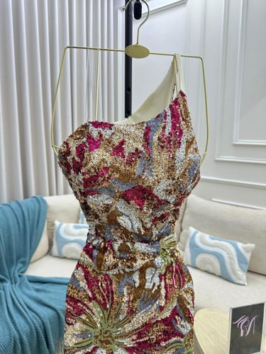 فستان سهره كلفه مطرزه بطانه لبانه استرتش