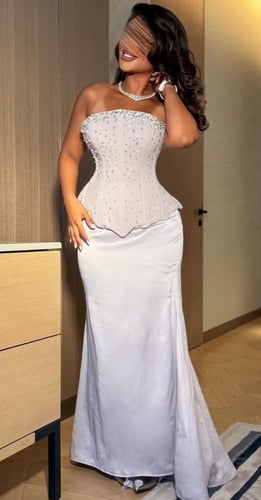 فستان باربي وتفته المزين بالتطريز اليدوي