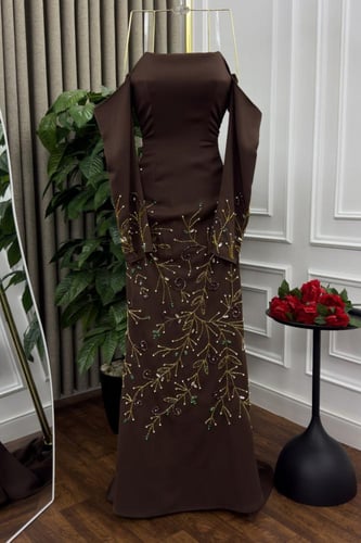 فستان باربي المزين بالتطريز اليدوي الفخم