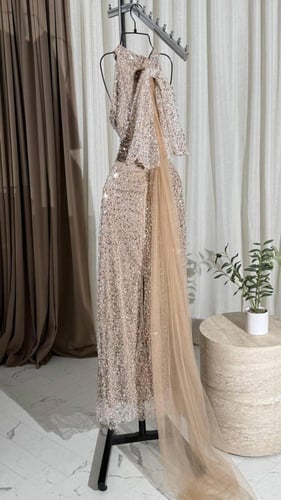 فستان سهره كردانه المزين بالتطريز خرز ولول بشكل ان...