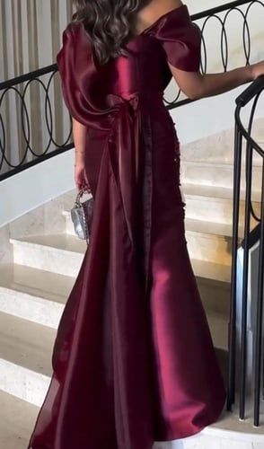 فستان سهره ميكادو وجازار المزين بالورود