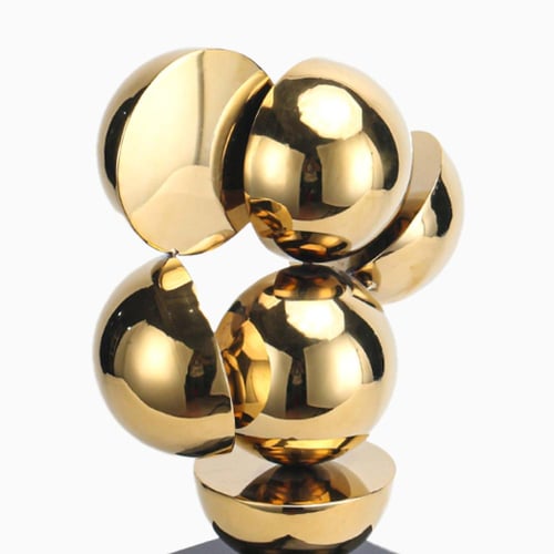 اكسسوار اسود مع كرات ذهبية T5093