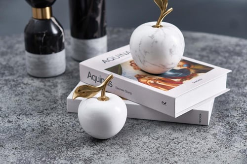 تفاحة رخامية