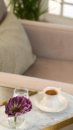 زهرة كبيرة بنفسجي