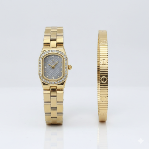 طقم ساعة نسائي مع ثلاث بناجر وخواتم لون ذهبي وفضي