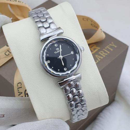 ساعة نسائية انيقة