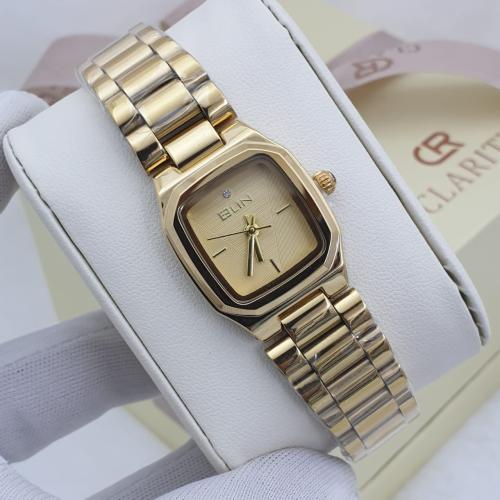 ساعة نسائية من الستيل باللون الذهبي