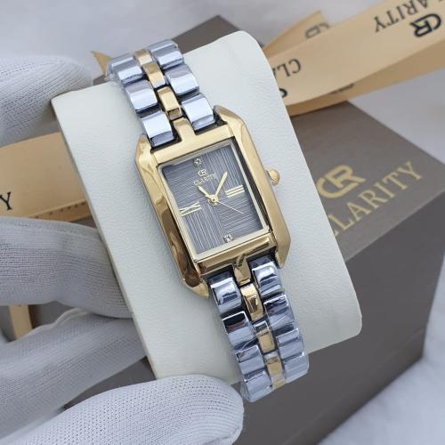 ساعة نسائية من كليرتي تصميم توري بورش