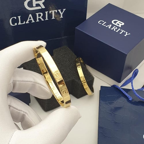 طقم نسائي ساعة مع بنجرة من الستيل