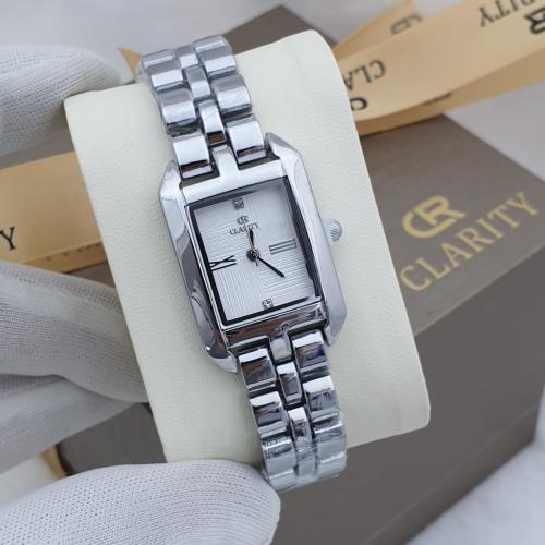 ساعة نسائية من كليرتي تصميم توري بورش