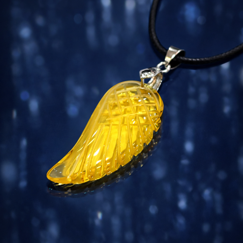 قلادة حجر السترين