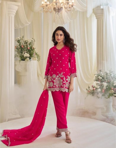 اطلالة عيد راقية