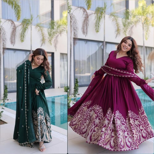 فستان هندي واسع بتطريز فاخر