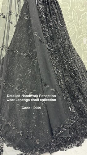 اختاري لونك وتألقي بالفخامة