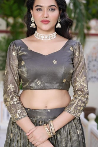 ساري رصاصي بتطريز ذهبي فاخر