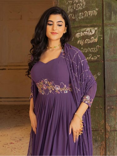 ضياء البنفسج الذهبية