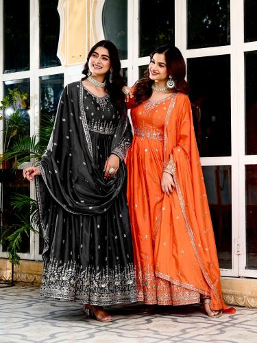 اطلالة ملكية هندية