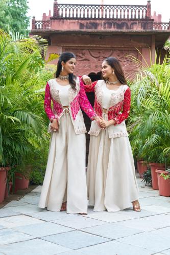 ثنائي الأناقة الهندية طقم كريمي بتنورة واسعة وجاكي...