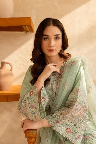 إشراقة الأخضر التفاحي