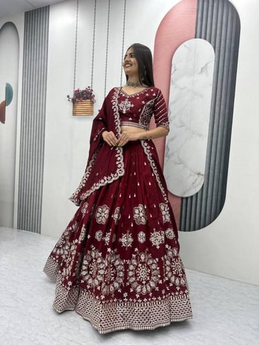 جاذبية الاحمر الملكي