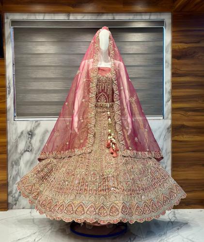 همس الورد ونعومة الكريمة