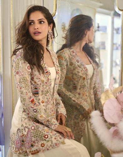 انوثة بلا حدود